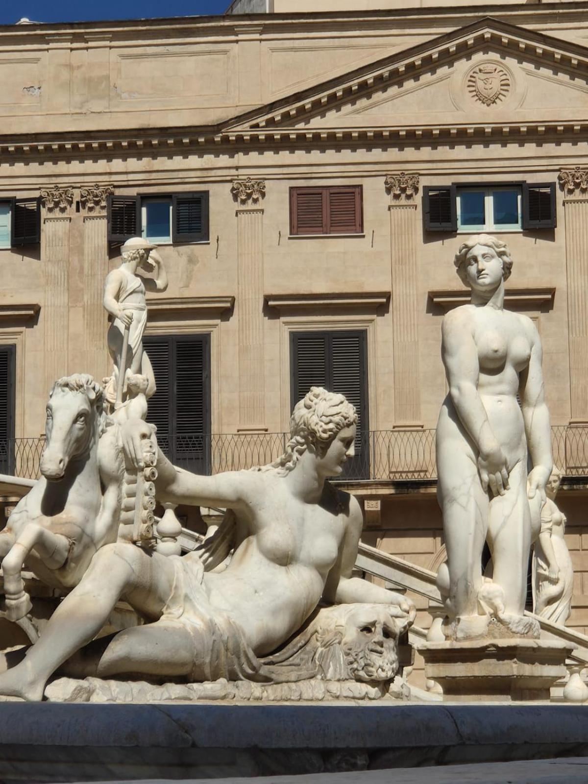 Piccola Suite E Dimora Del Teatro Massimo Palermo Exterior photo